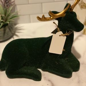 Large sitting deer by Bethany Lowe